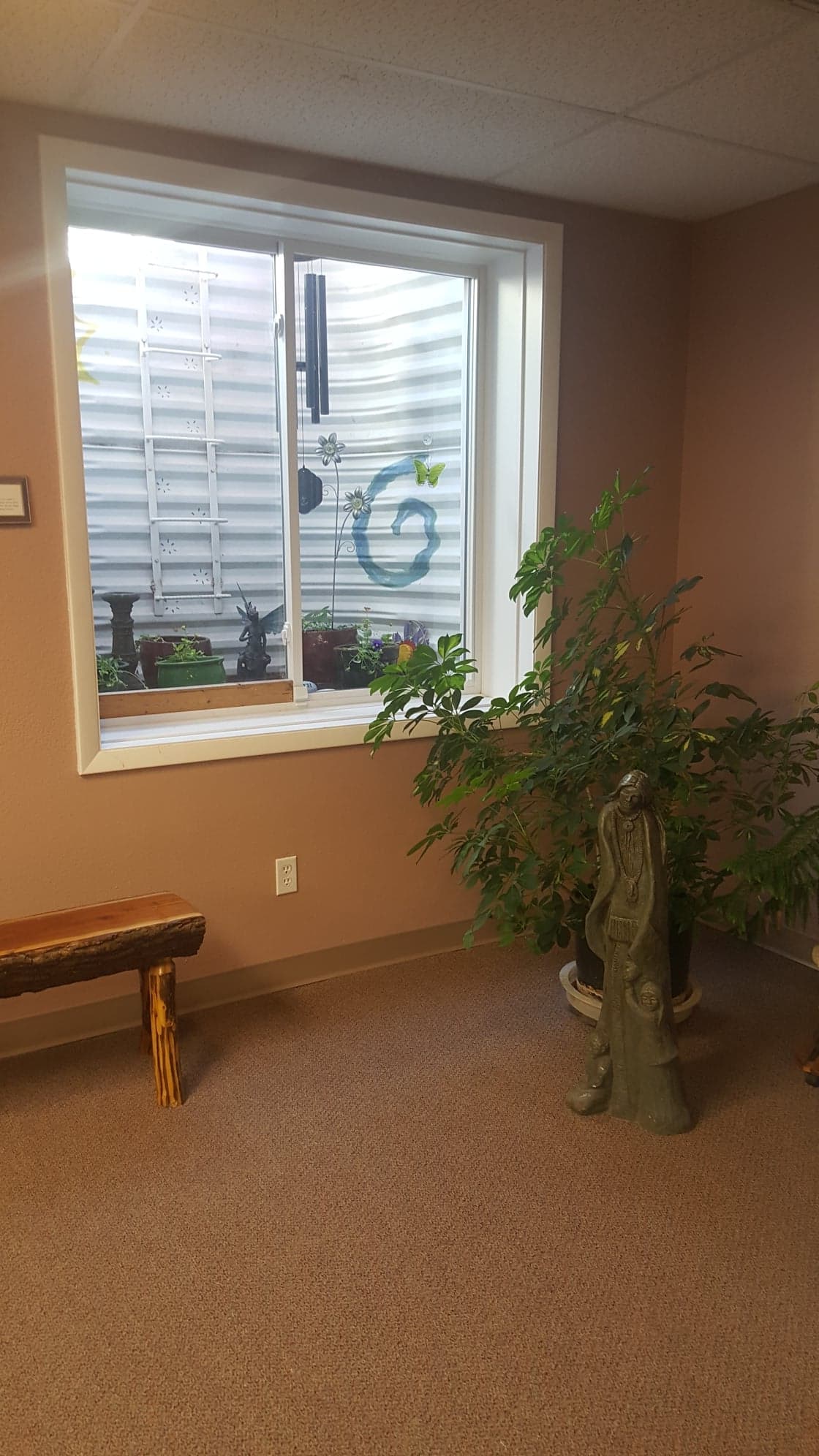 Chiropractic adjustment care at The Holistic Health Center of Peoria