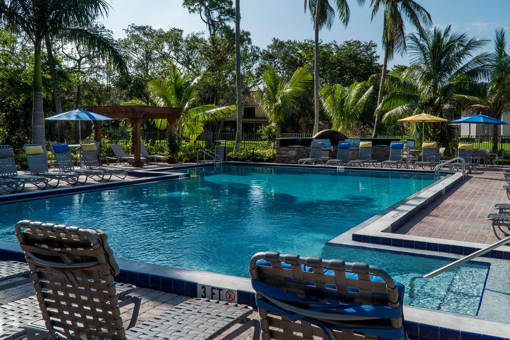 Coconut creek Tile Brushing