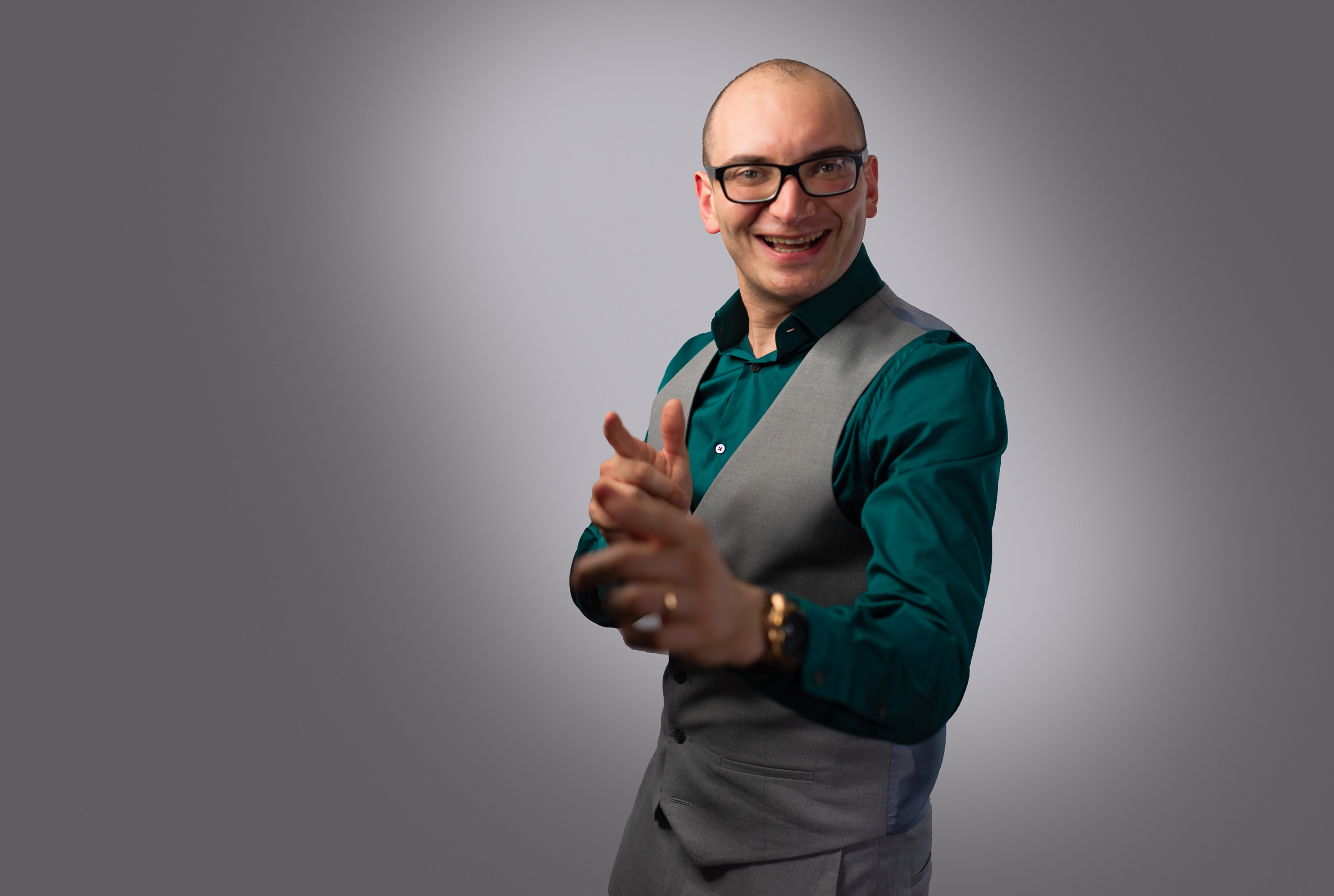 NLP Practicioner coach cerfitied, passionate about life and about creating a working environment that is all about people and let them be as creative as possible.  