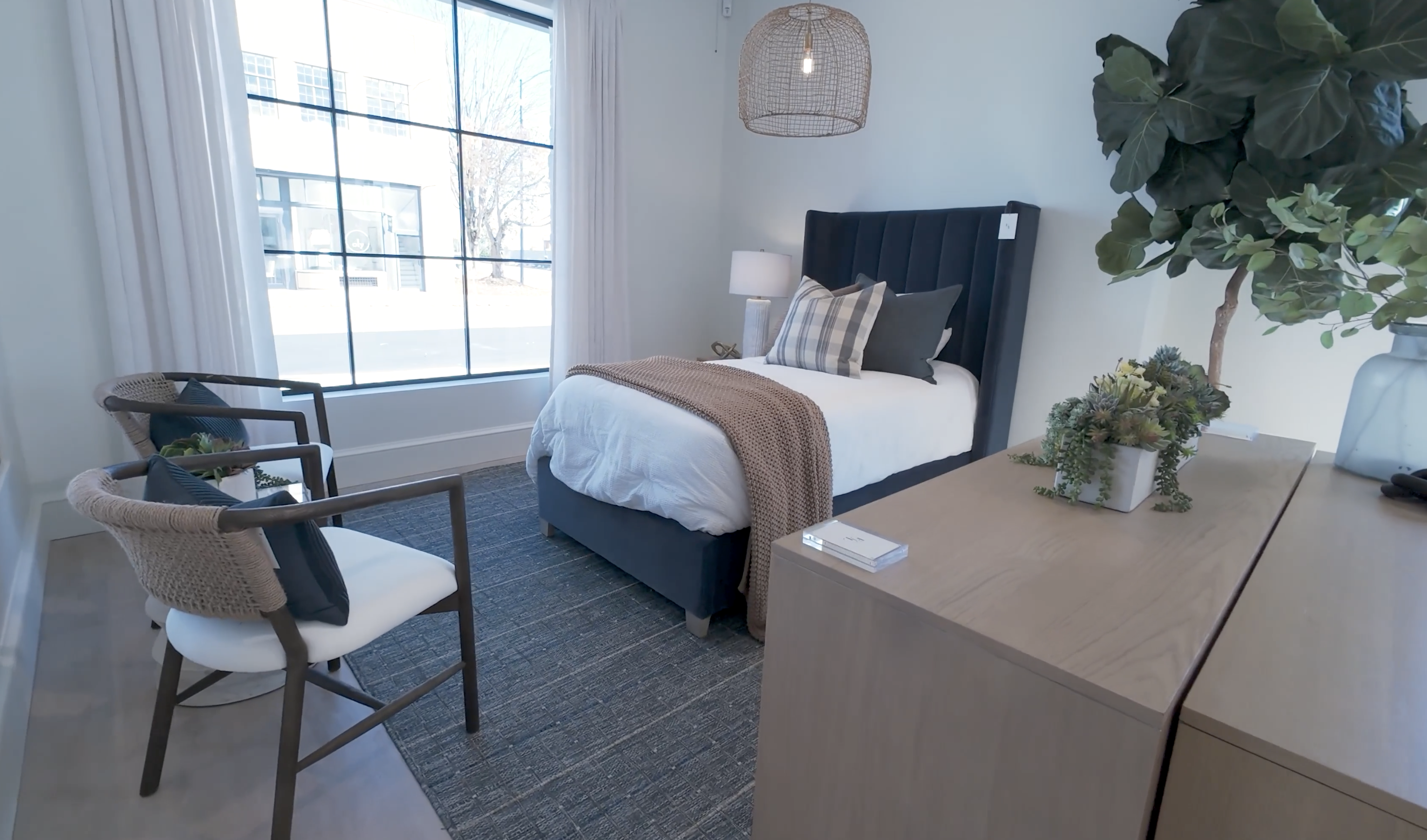 Virtual showroom room setting