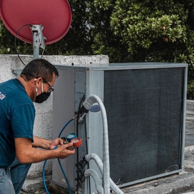Chiller rental for chill water service in crosby