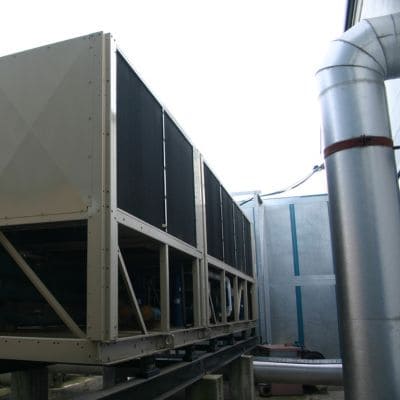 Chiller rental for chill water service in baytown