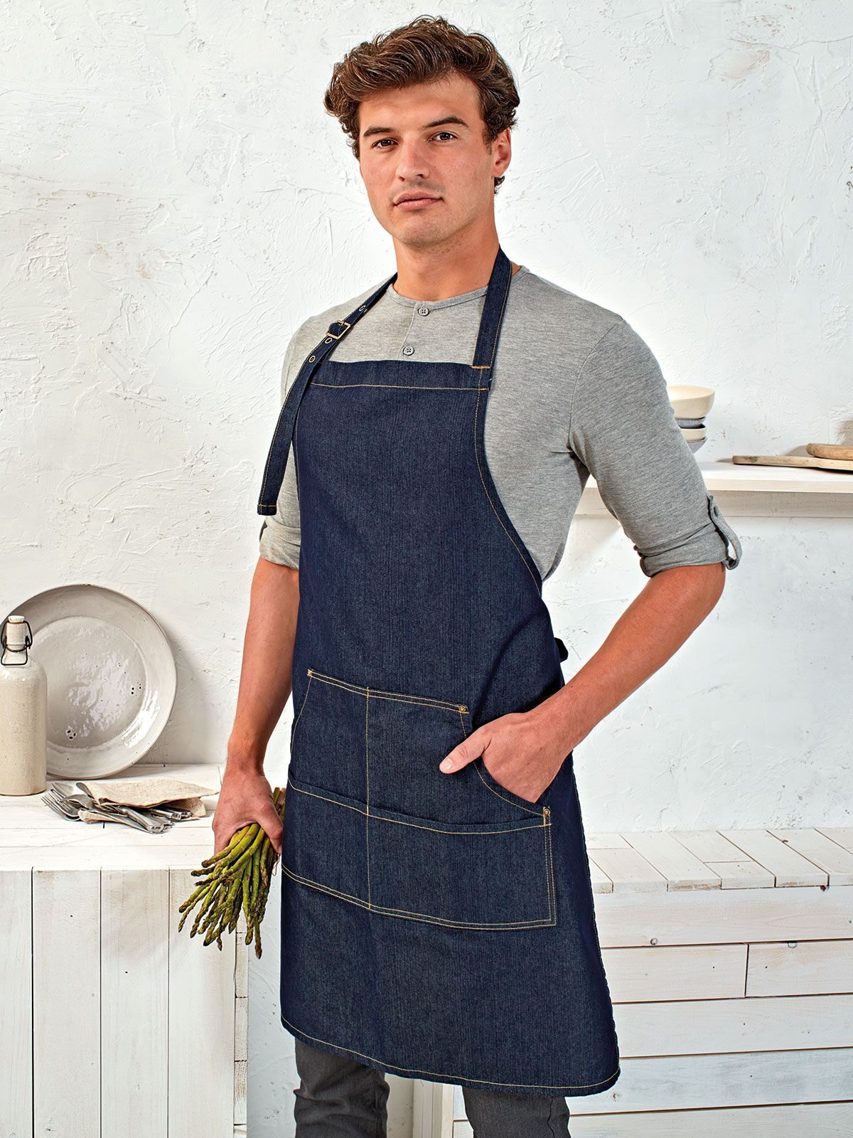 Denim Bib Apron ricamato