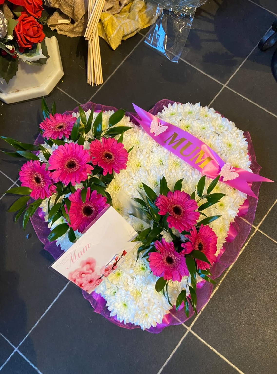 Floral arrangement 32