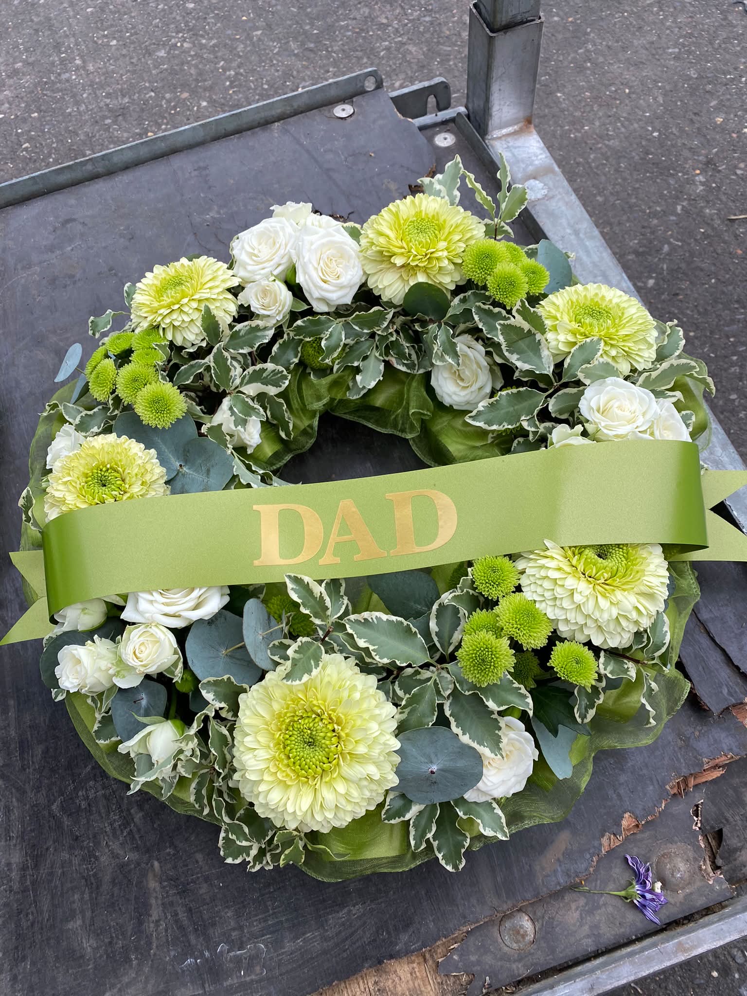 Floral arrangement 49