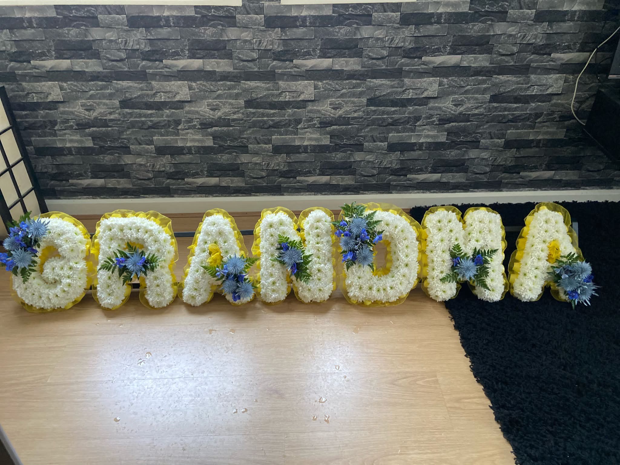 Floral arrangement 68