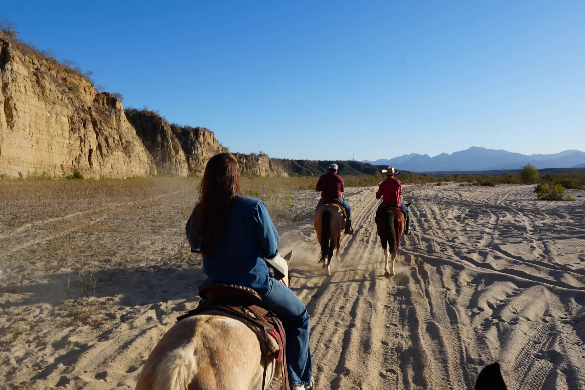 Cabalgar en el desierto BCS