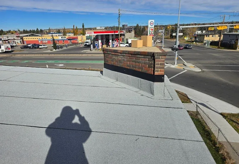 local Calgary roofing company performing residential roof installation