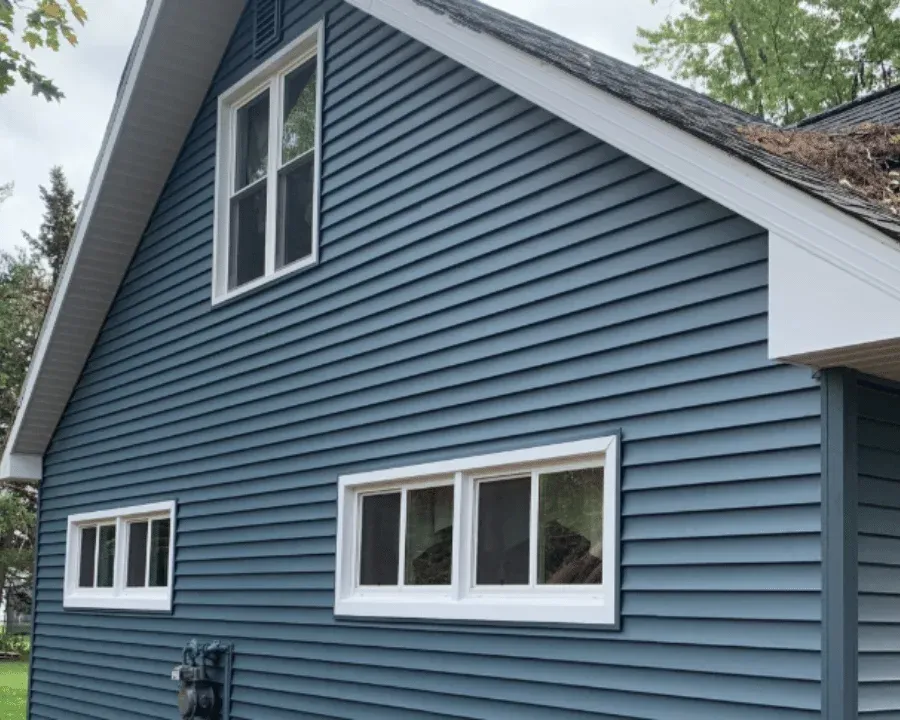 local Calgary roofing company performing residential roof installation