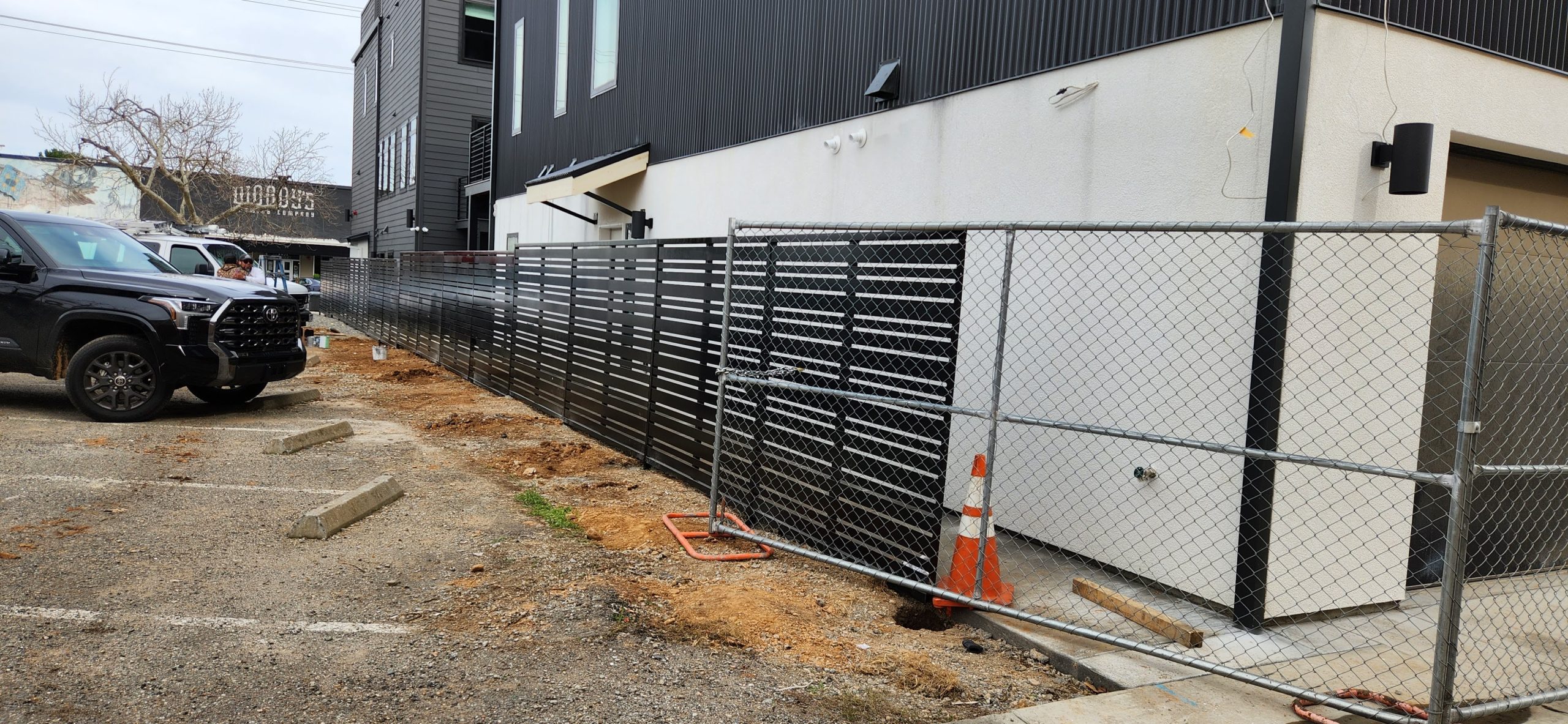 Chainlink fence installation