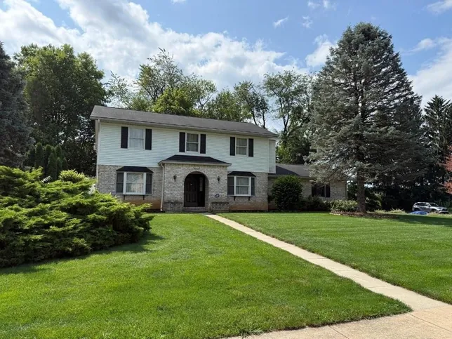 743 Sherwood Drive, Carlisle