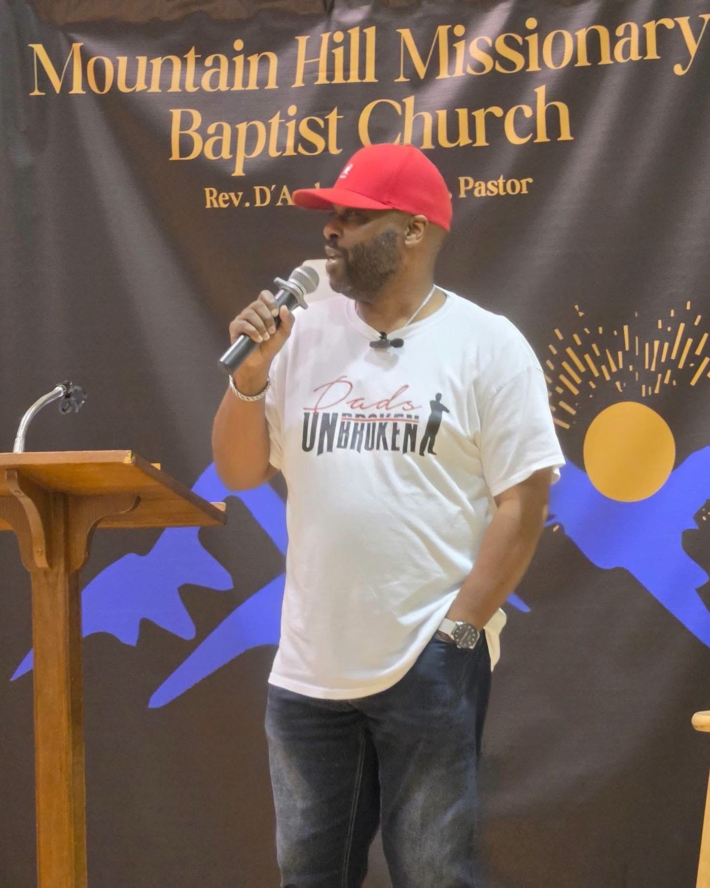 Theron Hobbs presenting the Dads Unbroken Experience