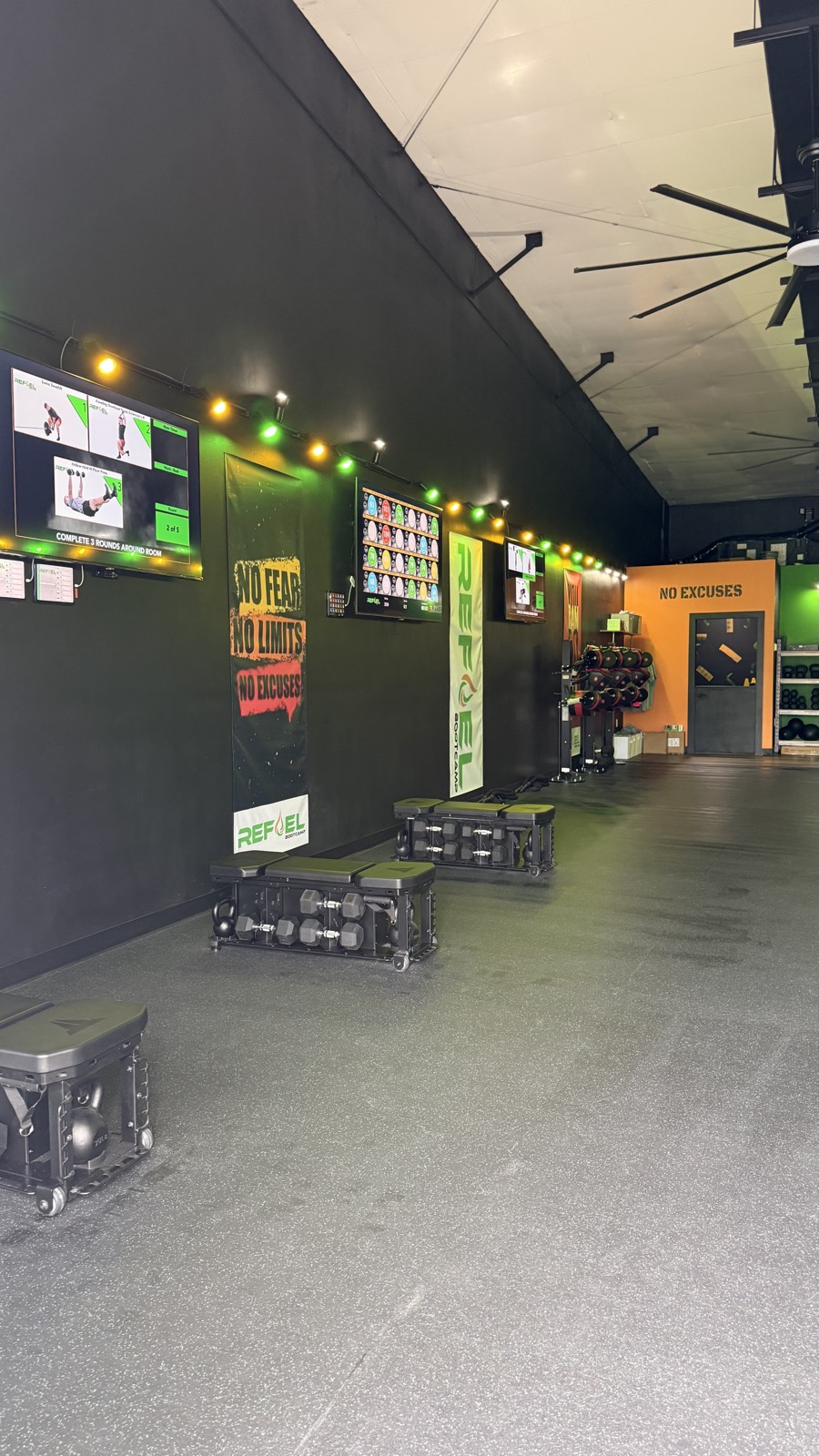 REFUEL Bootcamp studio with guided programming screens