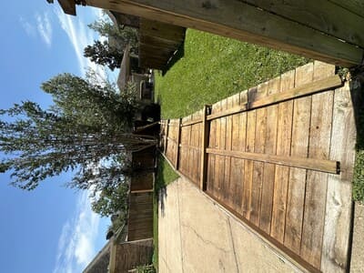 {{ custom_values.service_3 }} in {{custom_values.area_3})