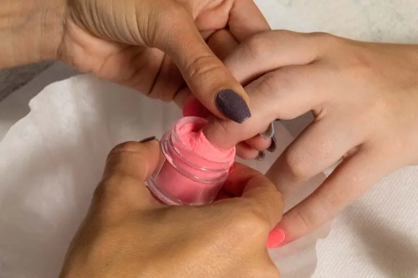 Dive into Perfection | The Art and Science of Dipping Powder Manicures