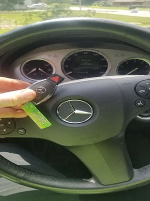 {{ custom_values.service_4 }} in {{custom_values.area_2})