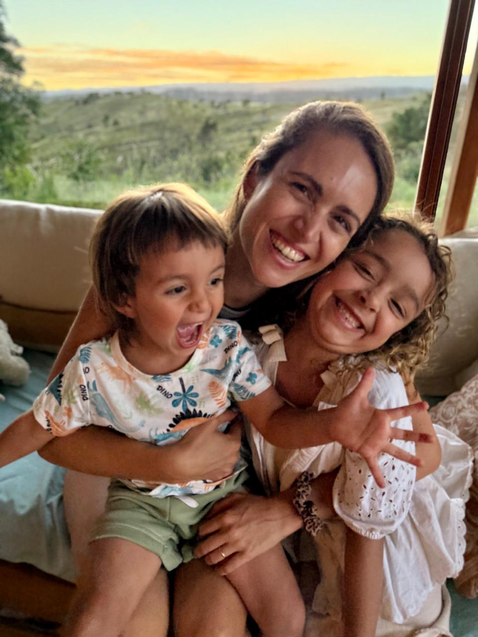 El Negro Monteiro con su familia: Angie y sus hijos, Felicitas y Ami Baltazar