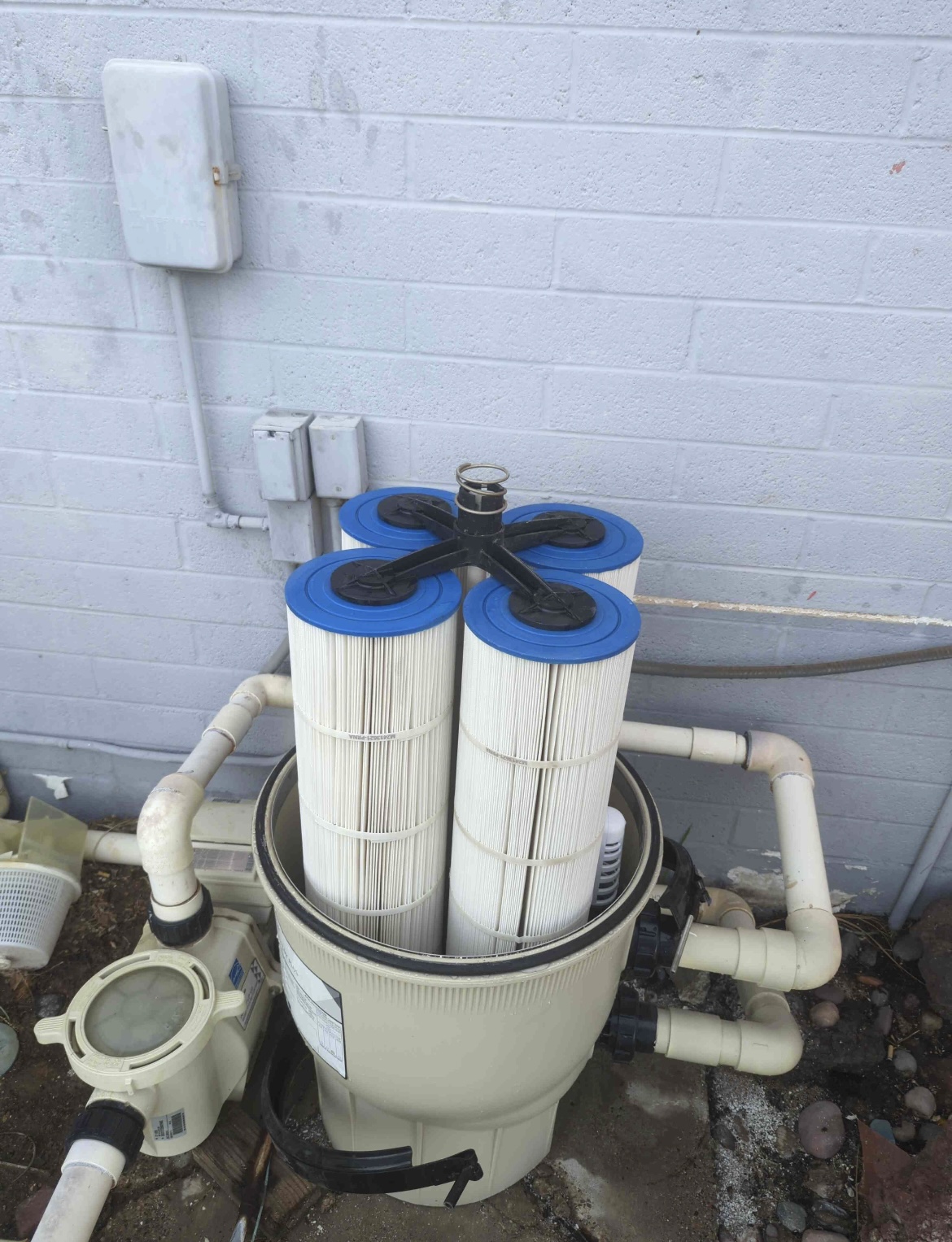 Clean pool filter cartridges after Drift Pool Co. filter cleaning service