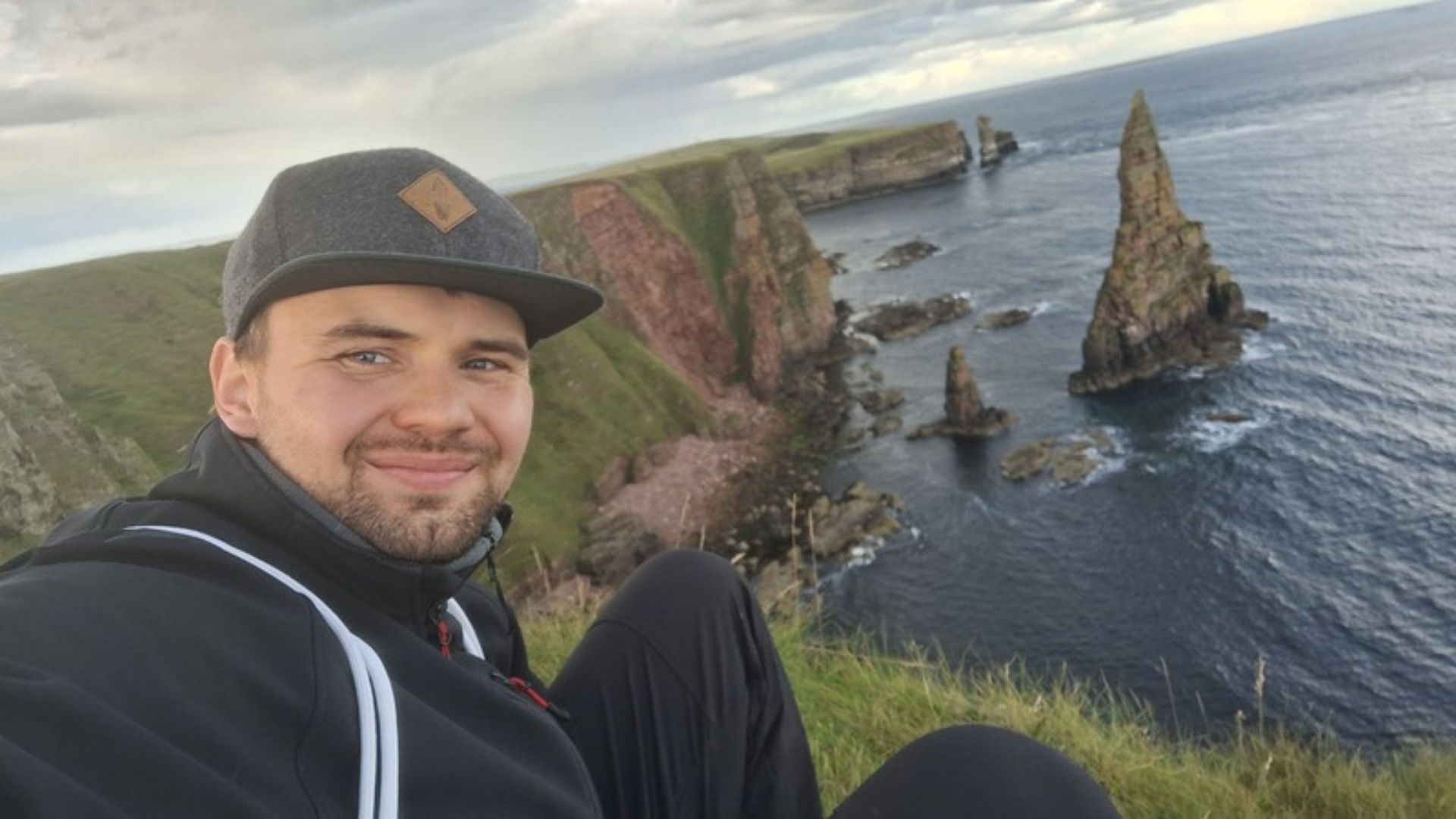Christian Ulrich von adVANturetimewithus – Vanlife mit Hund, Reisen durch Europa und praxisnahe Erfahrungen aus dem Alltag im VW T5 Camper. Christian Ulrich von adVANturetimewithus – Vanlife mit Hund, Reisen durch Europa und praxisnahe Erfahrungen aus dem Alltag im VW T5 Camper.