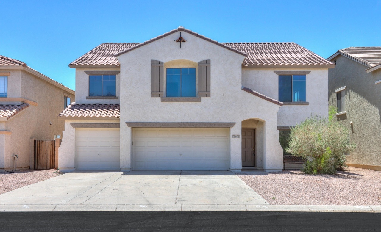 43601 W Cowpath Rd hero image