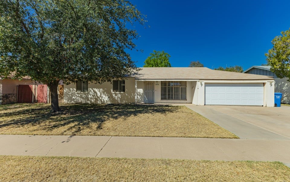 3802 W State Ave — hero photo