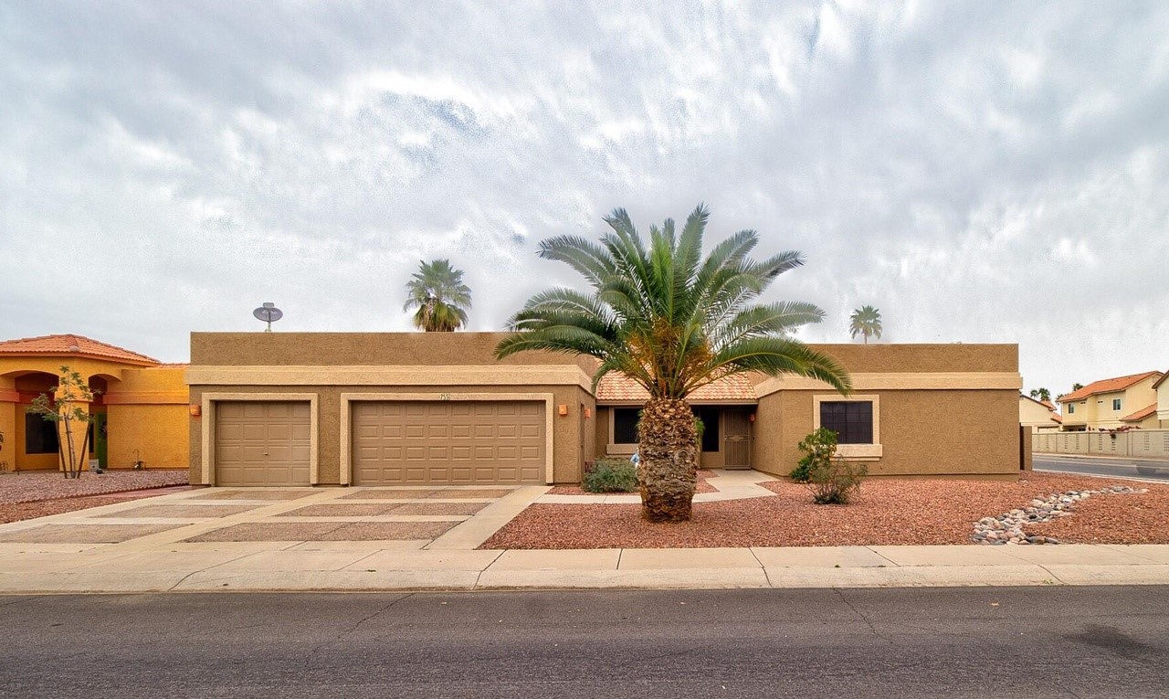 755 S Velero St hero