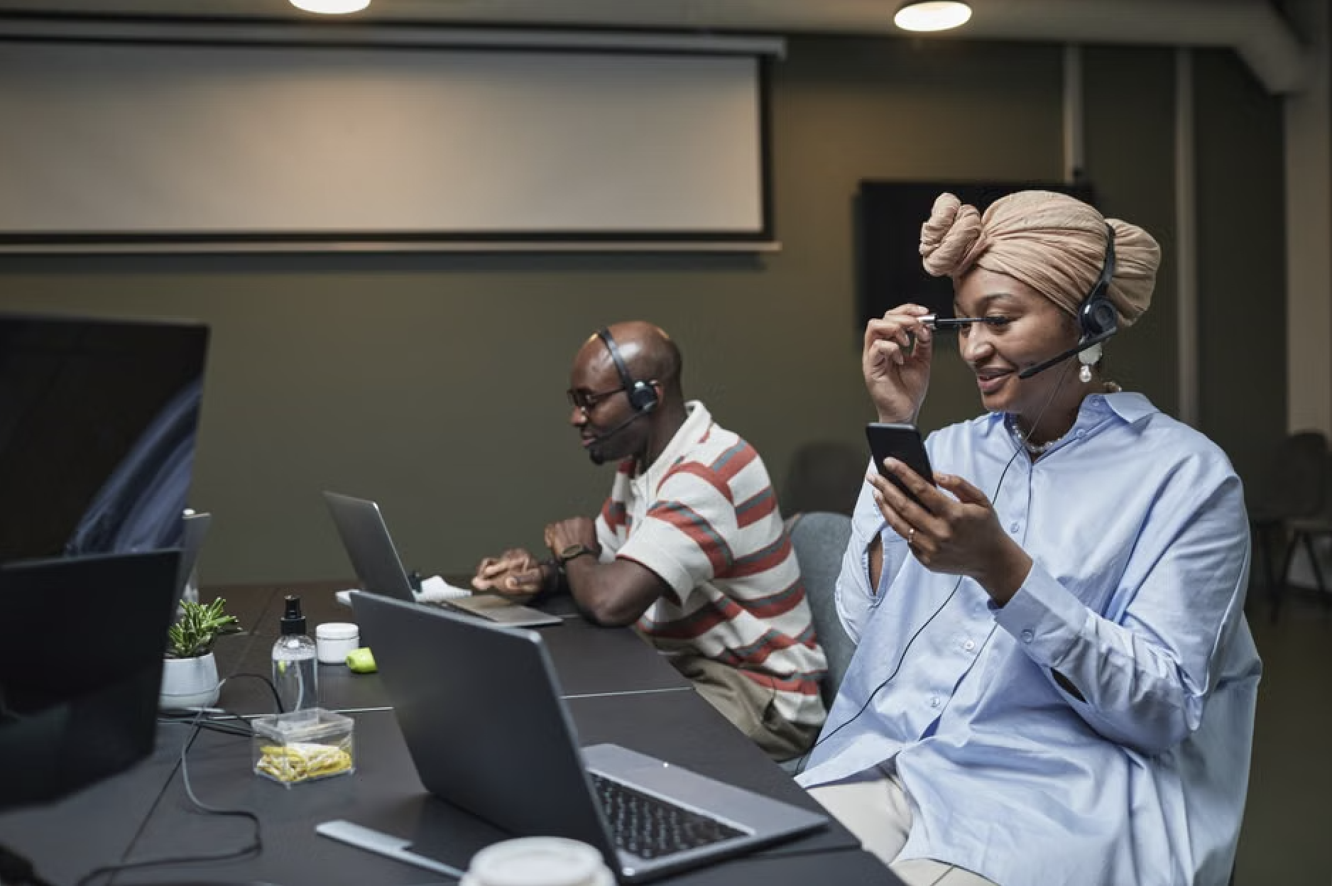 The Beginner's Guide to IT Support and Helpdesk Roles
