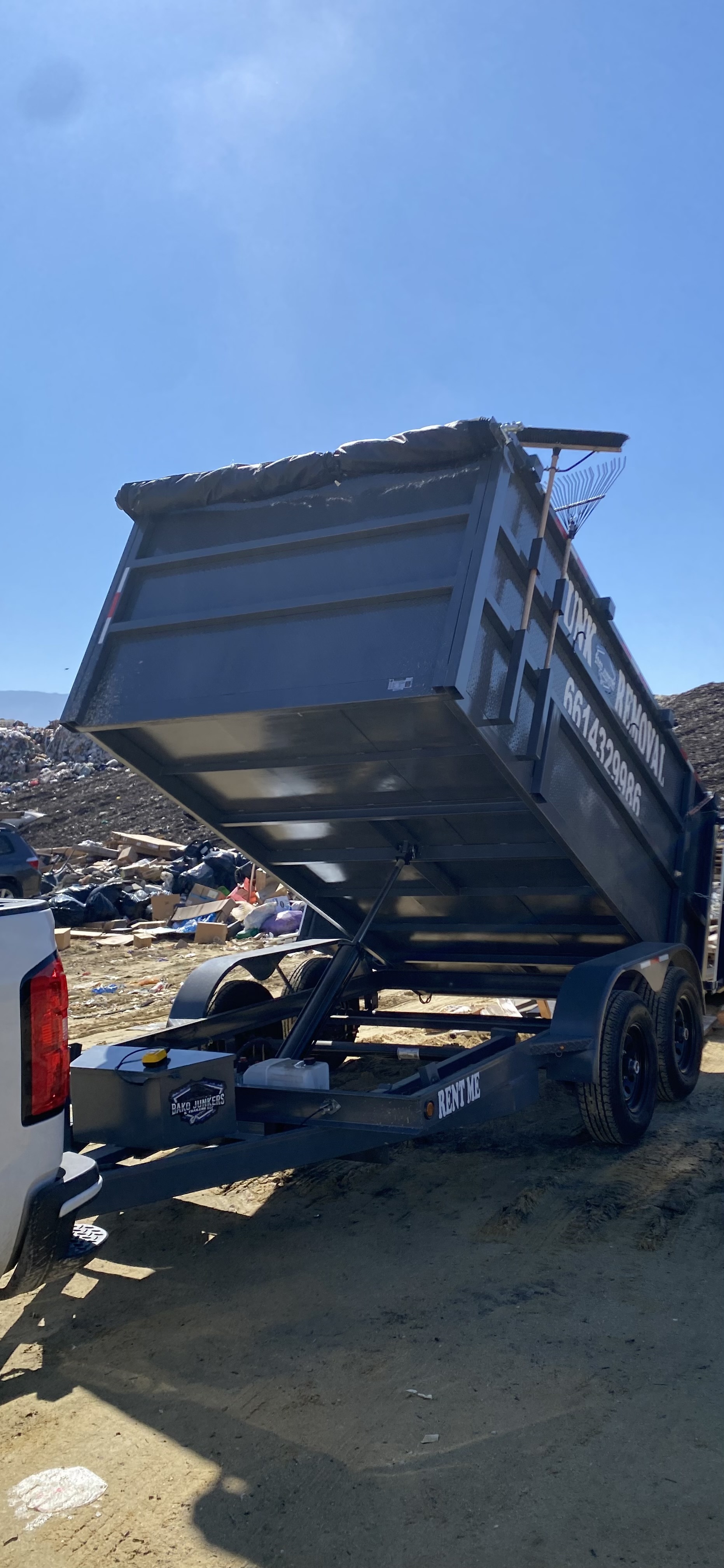 Dump trailer rental in Bakersfield, CA