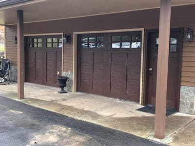 {{ custom_values.service_4 }} in {{custom_values.area_3})