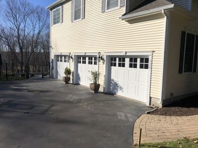 {{ custom_values.service_3 }} in {{custom_values.area_3})