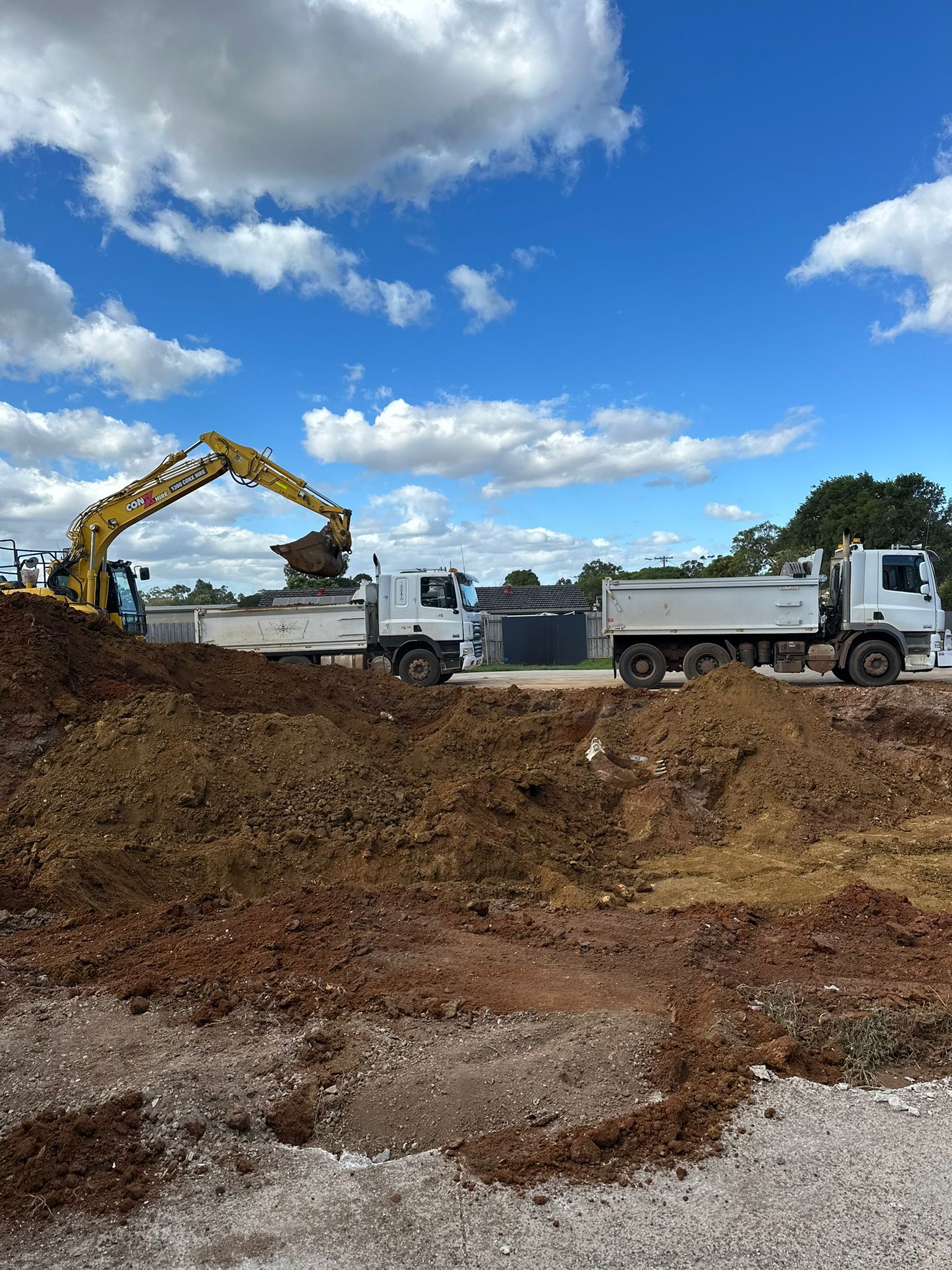 Earthmoving truck