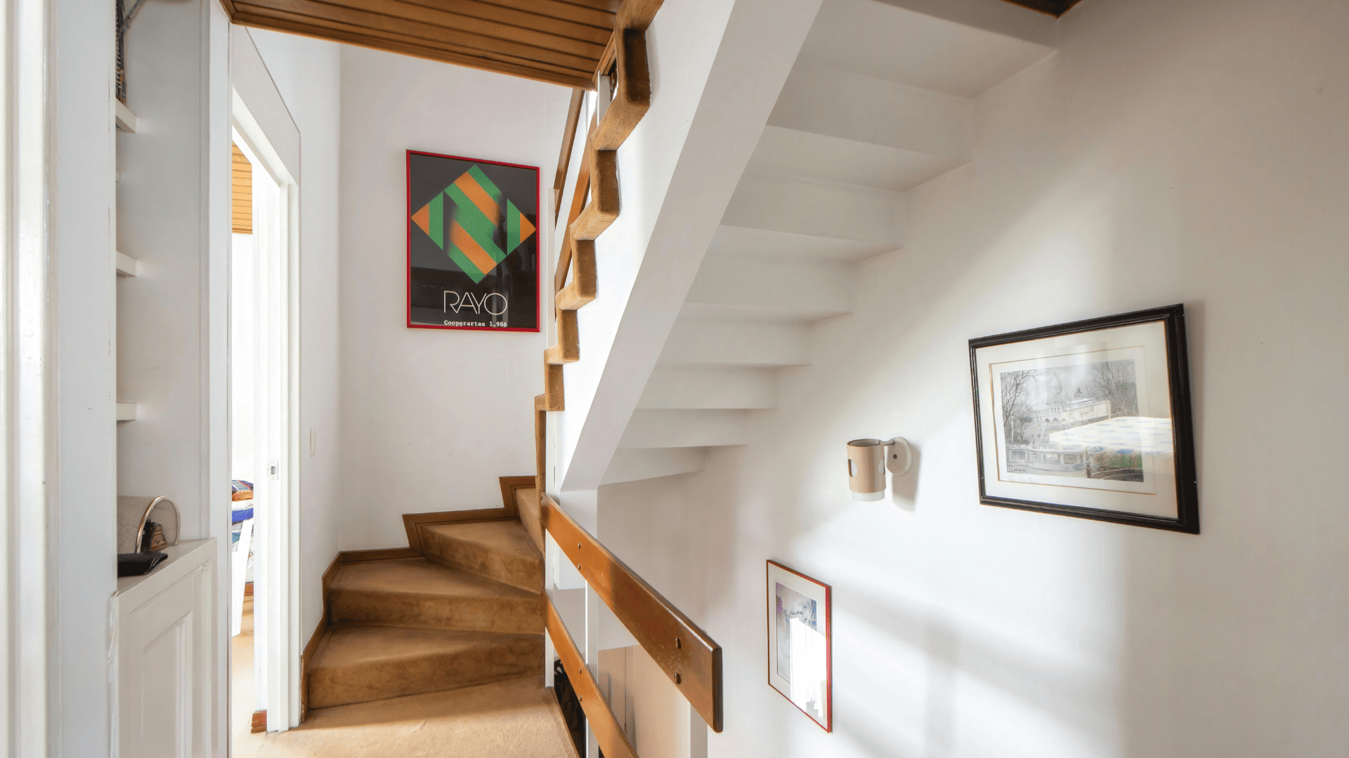 {{ custom_values.service_1 }} in {{custom_values.biz_area_1})