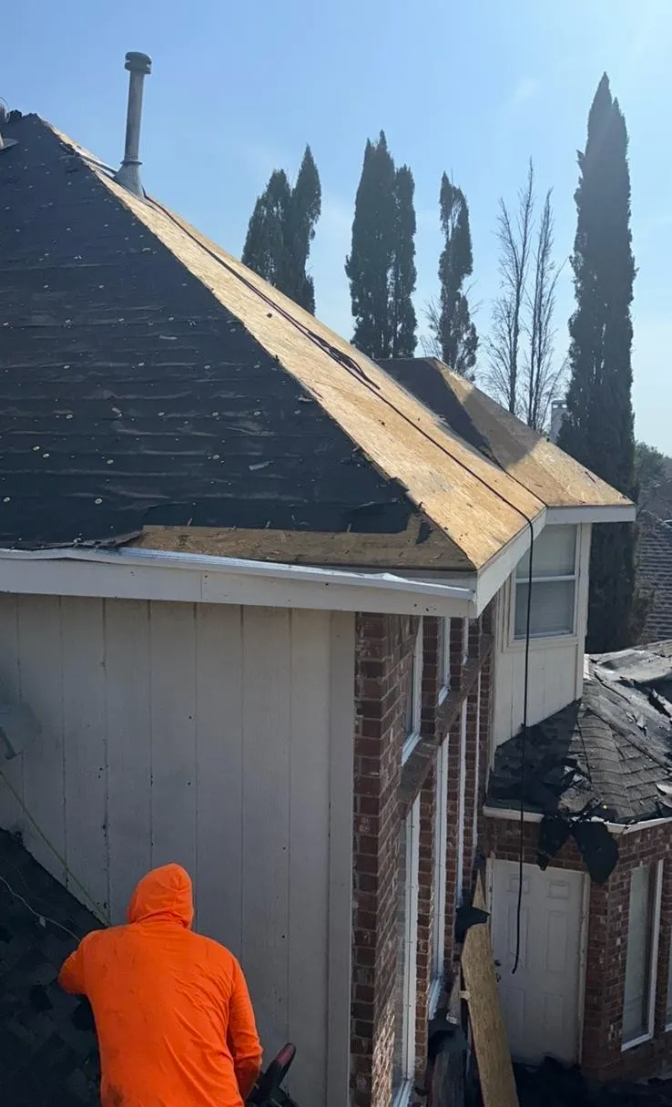 Commercial and residential roofing services