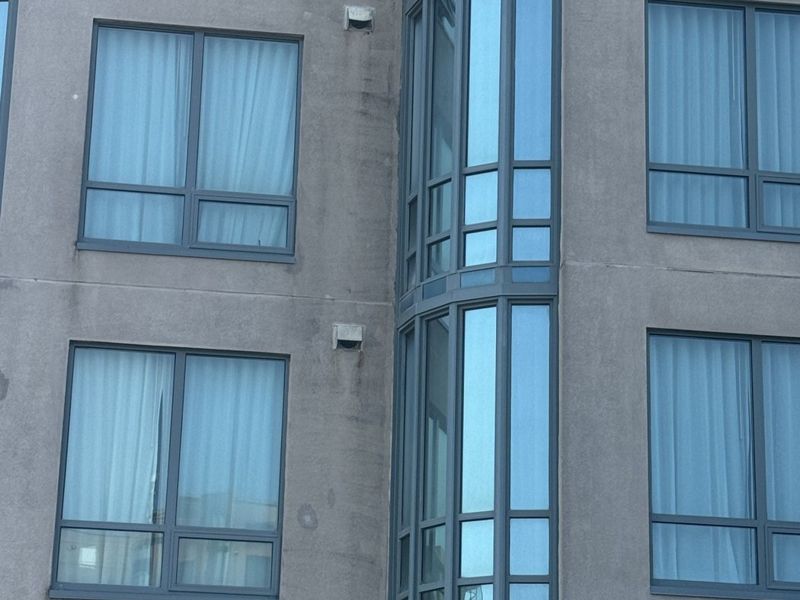 Institutional building glazing