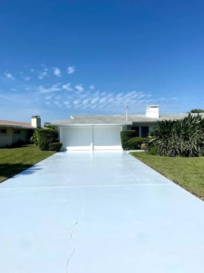 {{ custom_values.service_4 }} in {{custom_values.area_1})