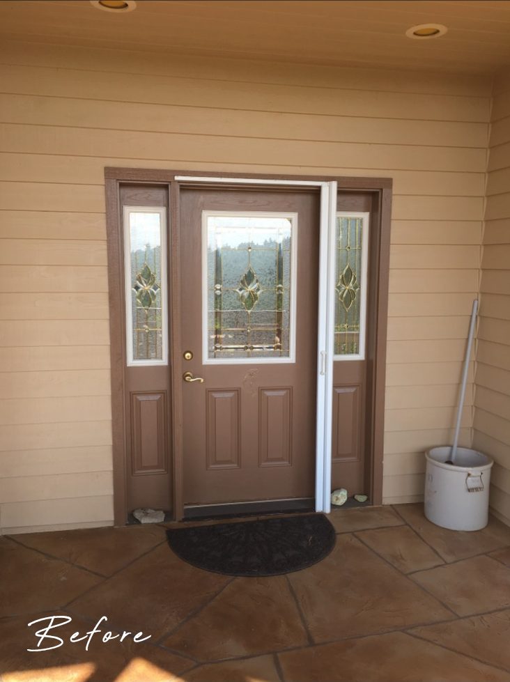 Entry door before replacement