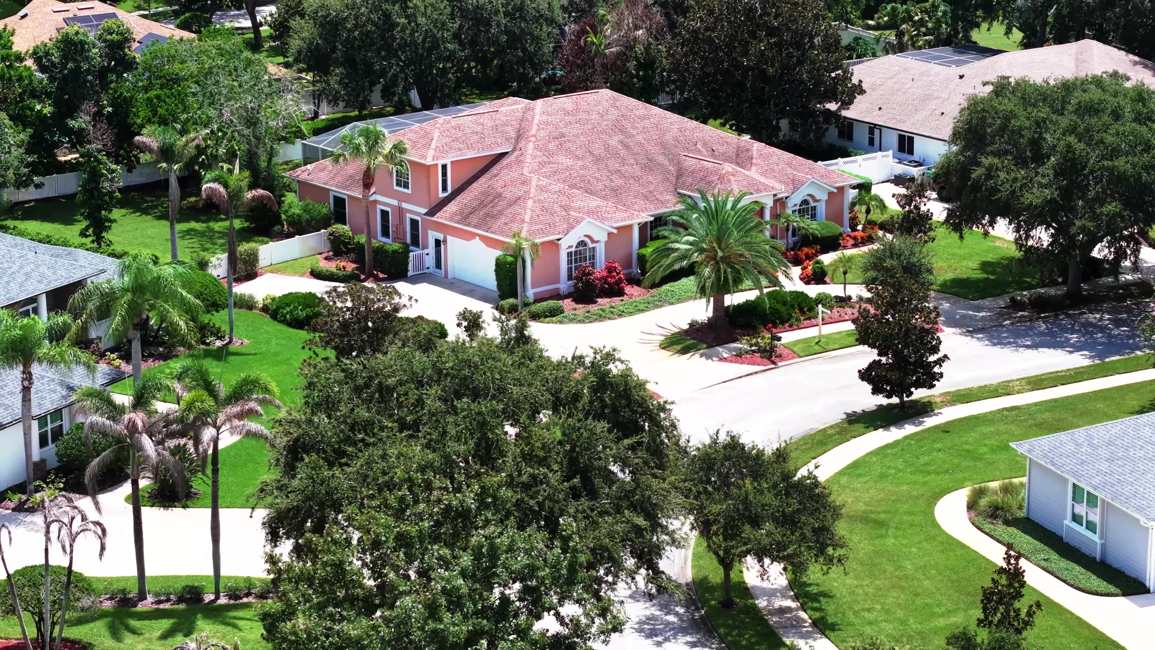 Coral Pool Home Tour