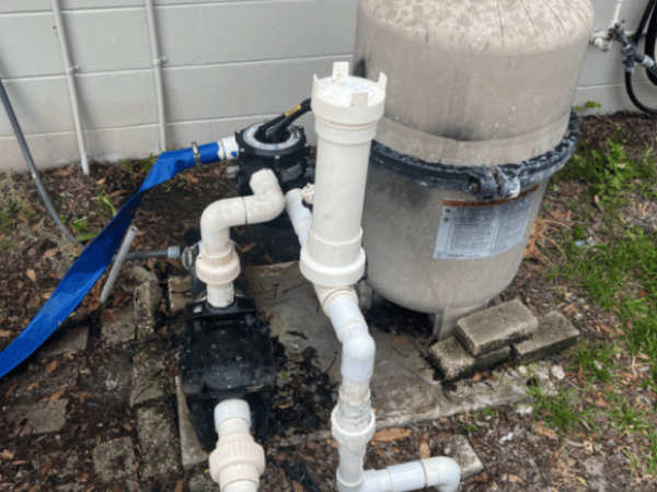 Pool equipment before repair