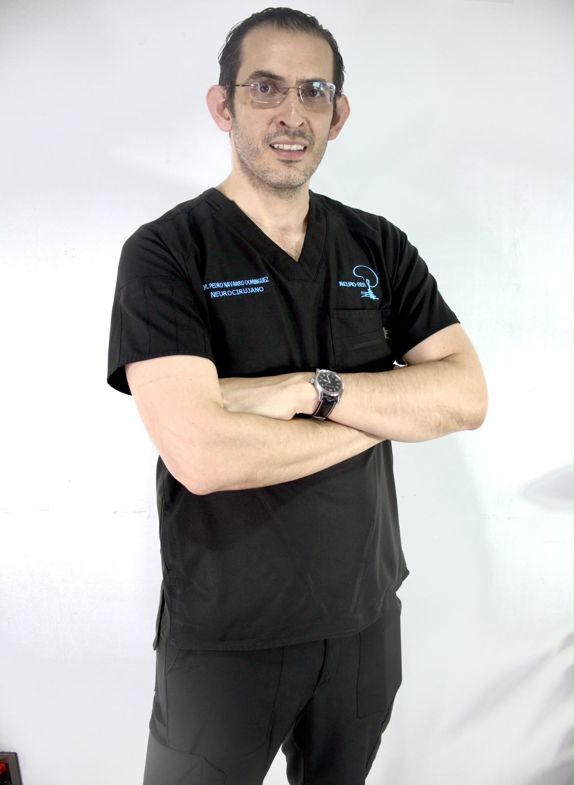 Dr. Pedro Navarro Domínguez, neurocirujano especialista en cirugía de columna cervical y lumbar