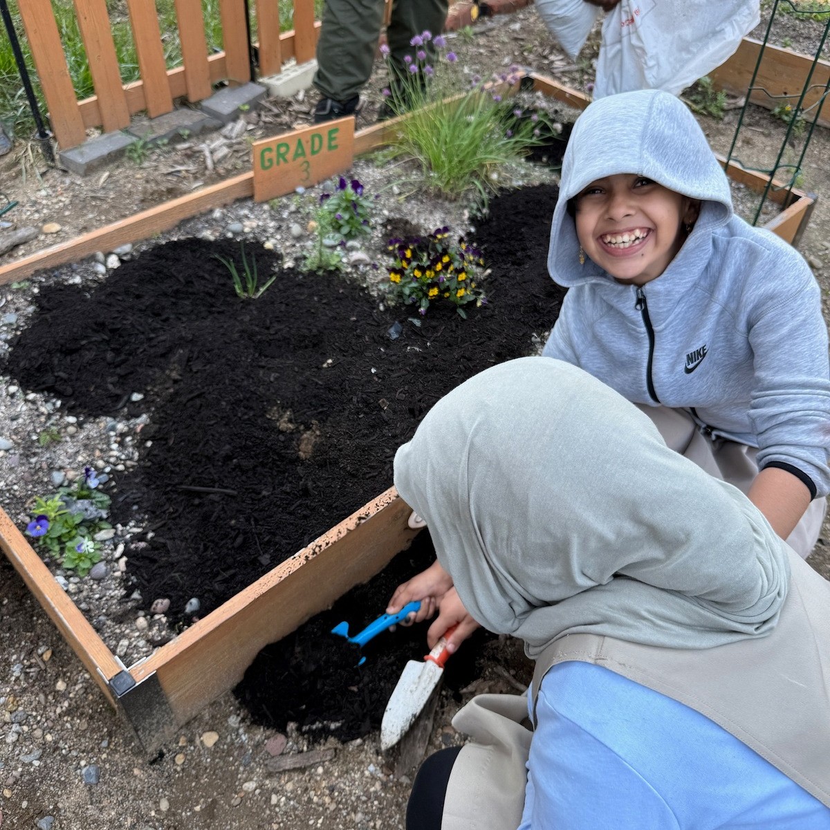 Students taking part in the Sun, Soil & Sky program