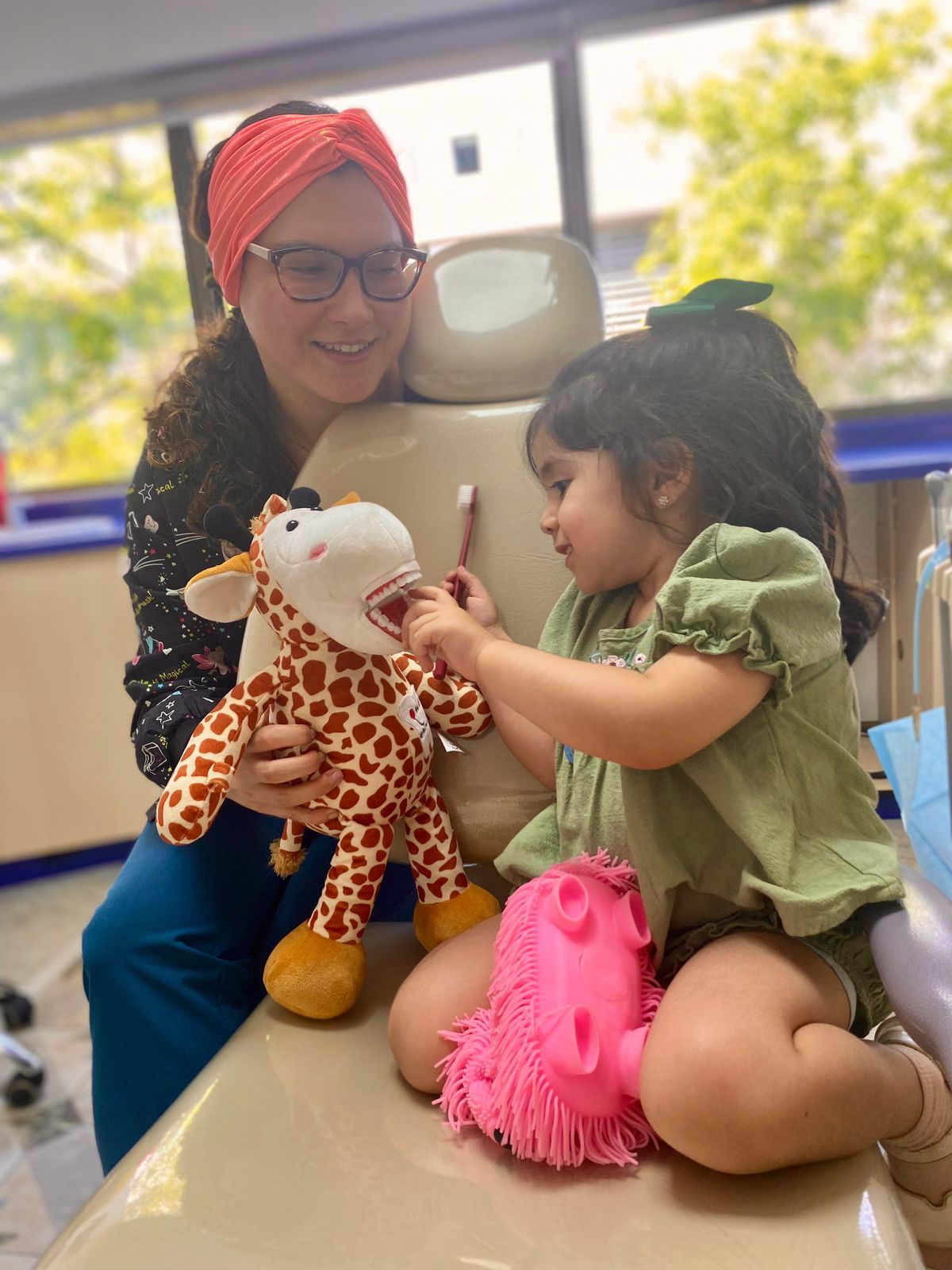 Dra. Javiera Bravo - Especialista en Odontopediatría