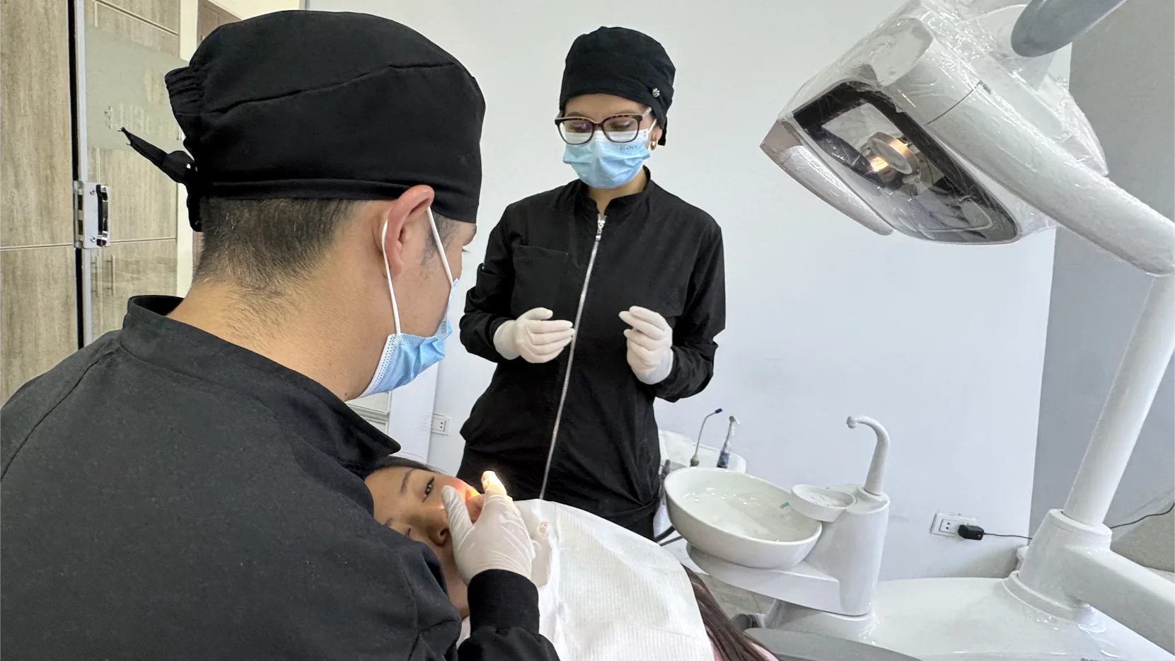 OdontoElite — fotografía de la clínica