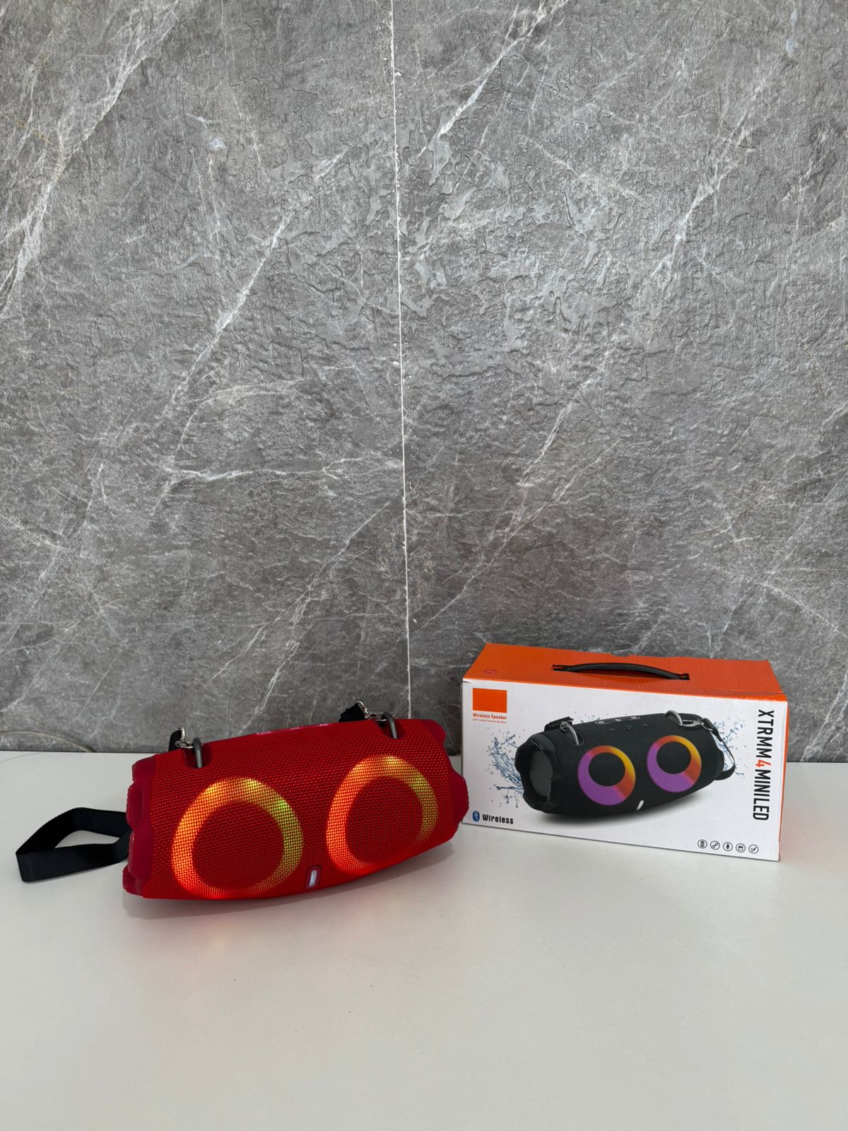 PARLANTE XTRMM4 MINILED B36LED