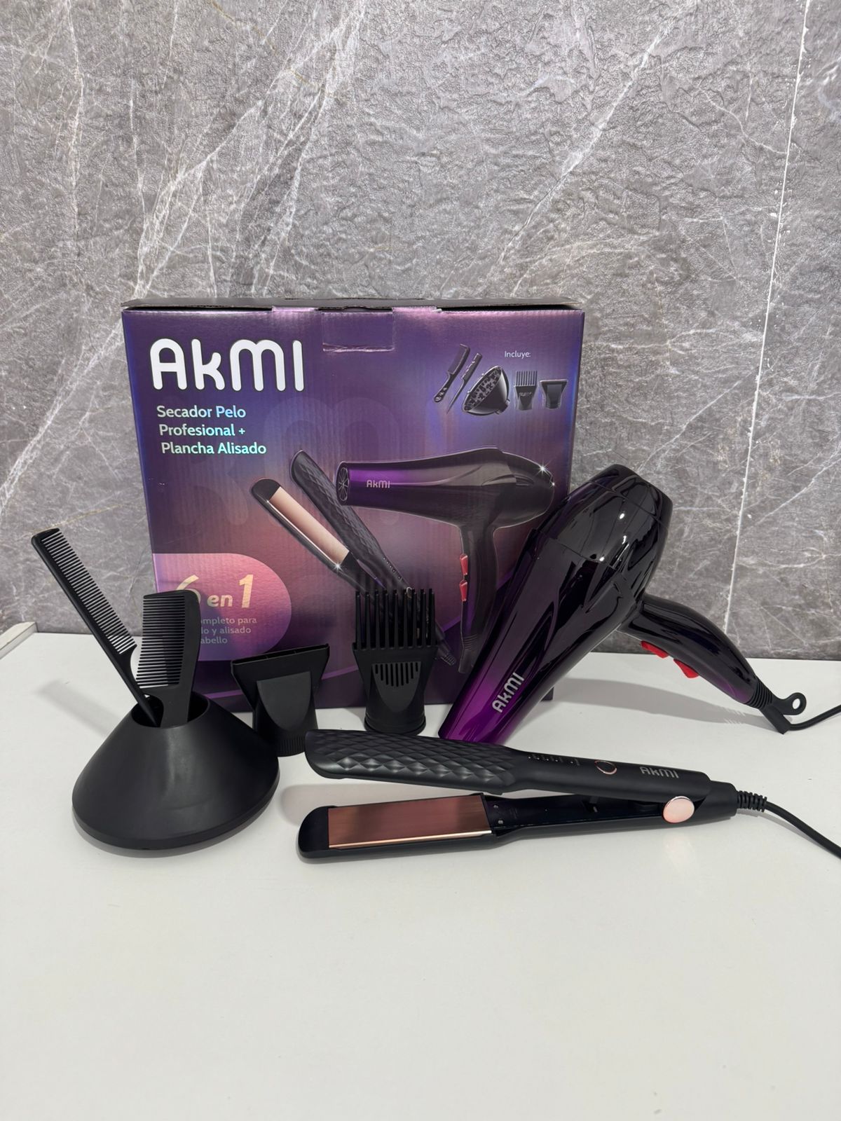 SET DE SECADOR Y PLANCHA AKMI 6 EN 1 VT-725