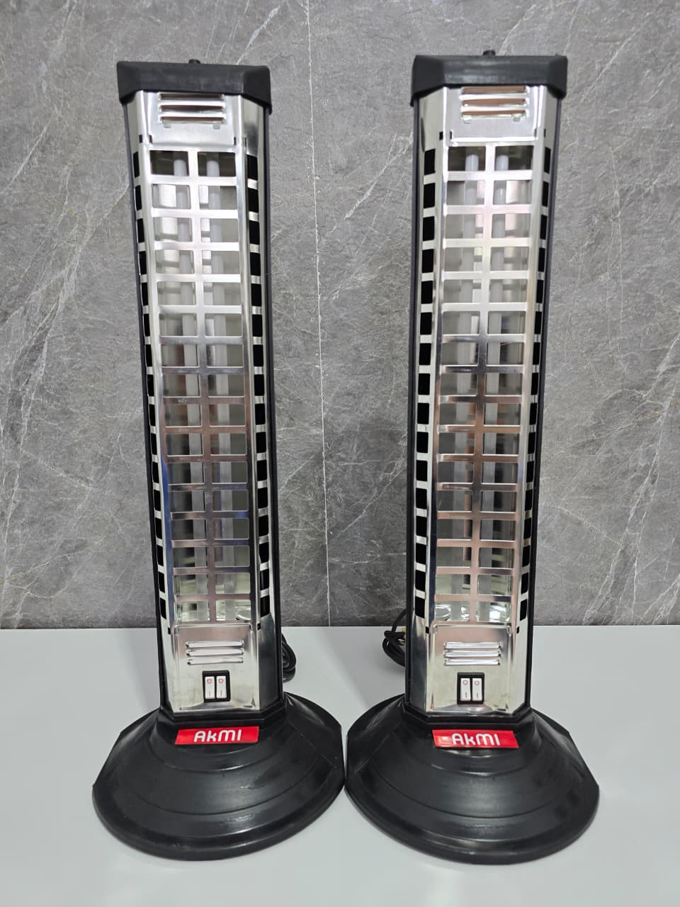 ESTUFA DE CUARZO 2 VELAS AKMI 1200W (SIN CAJA)