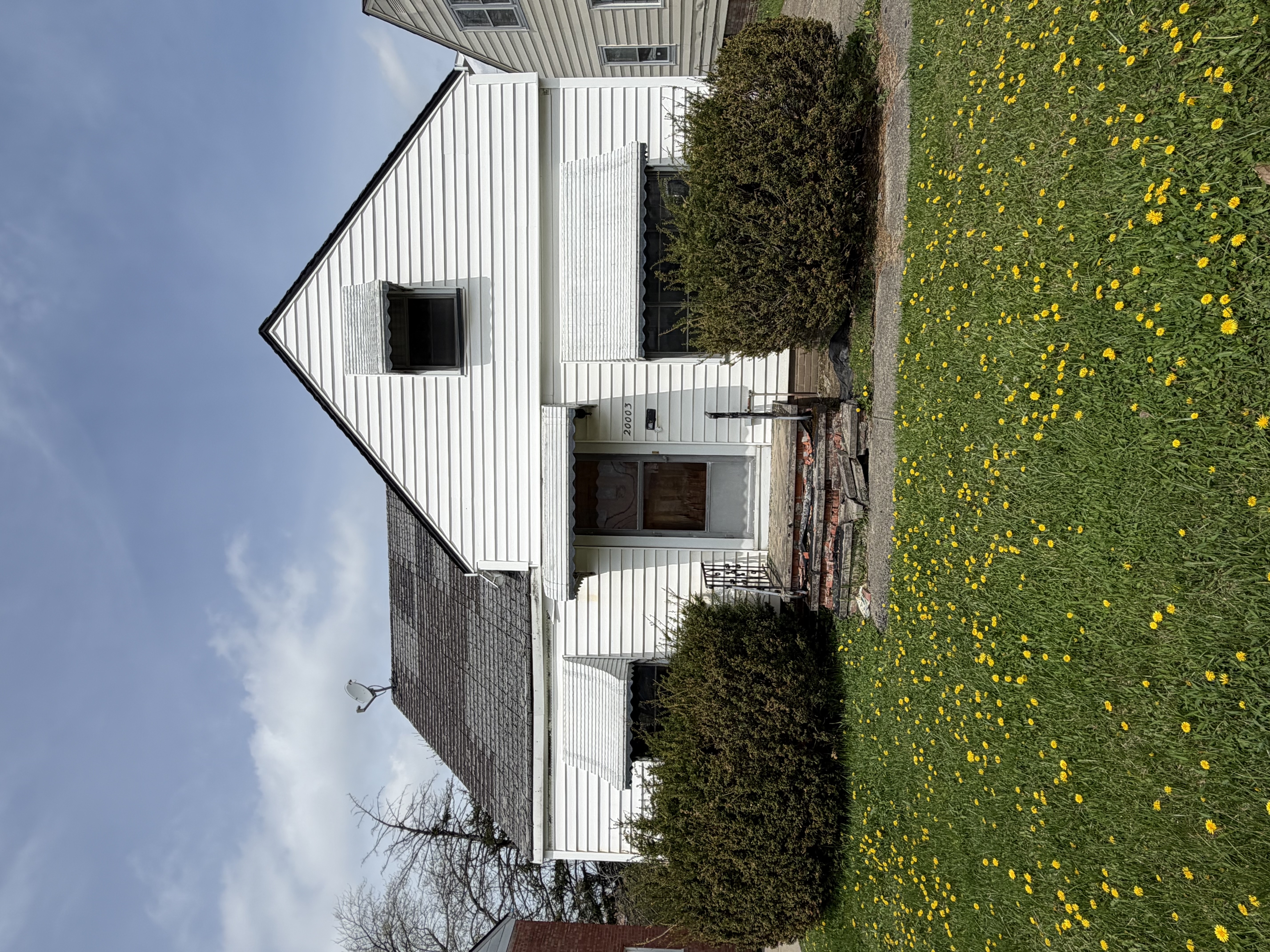 Pre-reno front