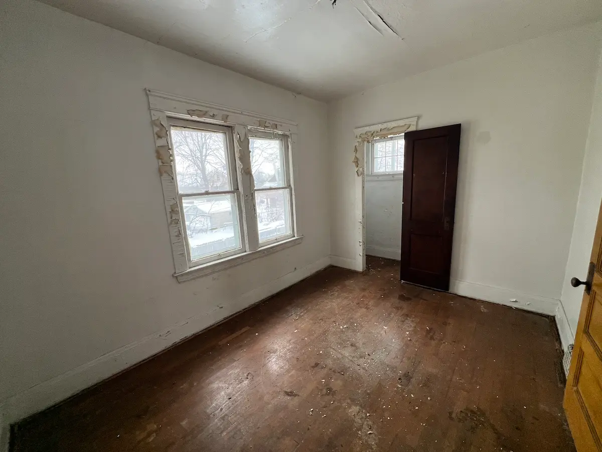 2nd bedroom 1