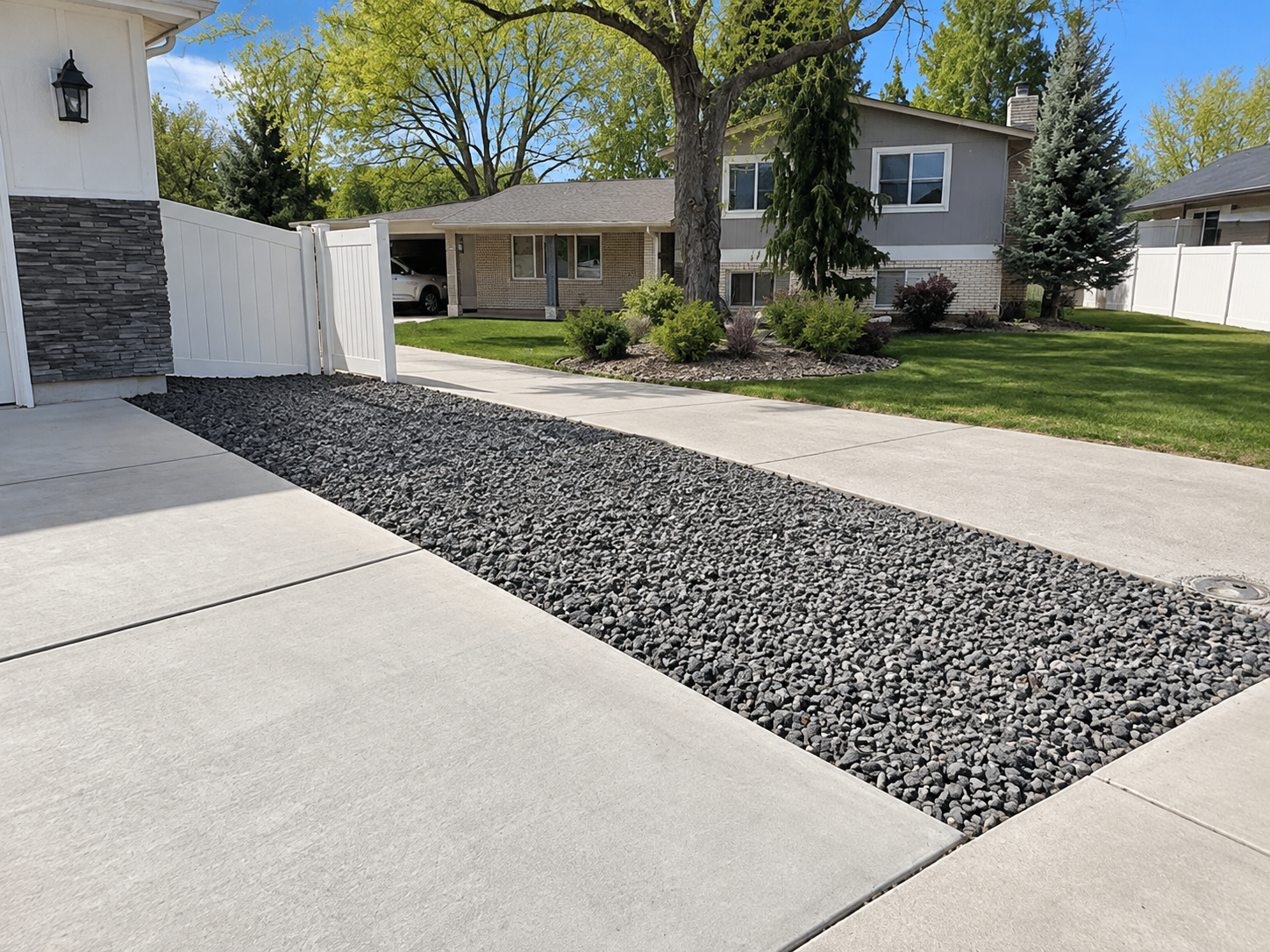 Tiered Paver Planters Along the Drive before work began