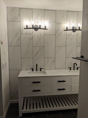 {{ custom_values.service_4 }} in {{custom_values.area_7})