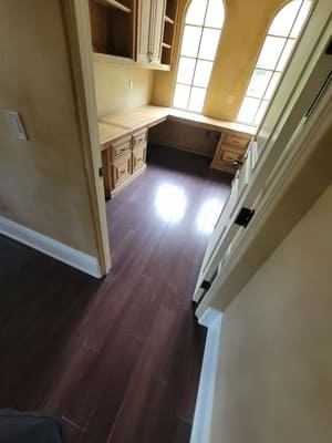 {{ custom_values.service_4 }} in {{custom_values.area_7})